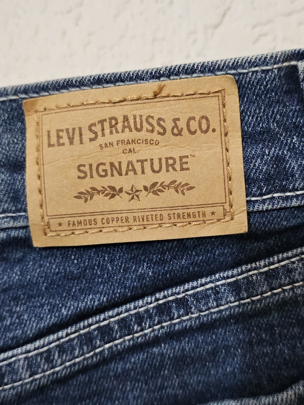 Levi Strauss Signature Vintage Relaxed Boot Jeans Womens 4 Dark Wash - Picture 5 of 8